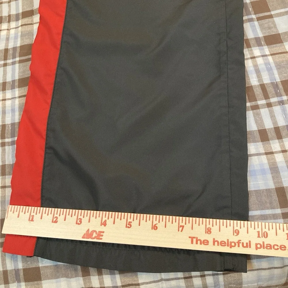 Under Armour Pants Men Medium M Windbreaker‎ Red Black Zip Ankles Stretch Track